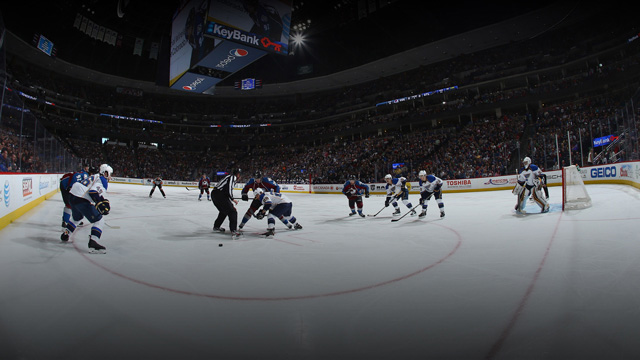 カロライナ・ハリケーンズ対ニューヨーク・レンジャーズゲーム無料ライブストリーム NHL スタンレーカップオンラインでのプレイオフをオンラインで観る